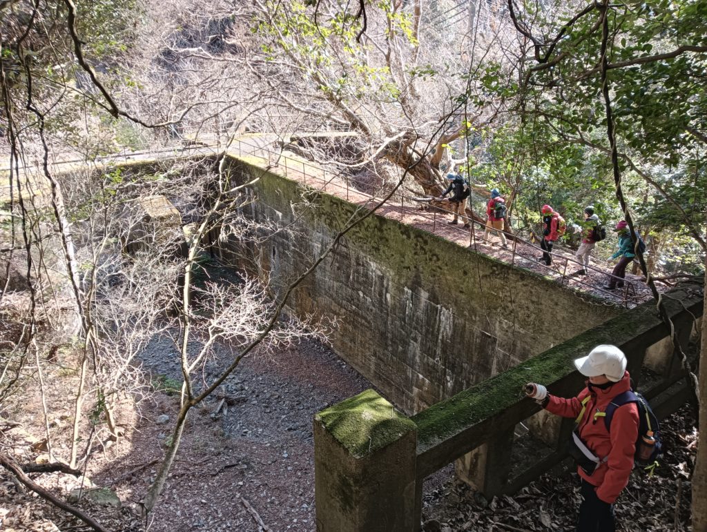 まるでラピュタの世界　冒険心をくすぐる旧志津川発電所跡地ハイキング