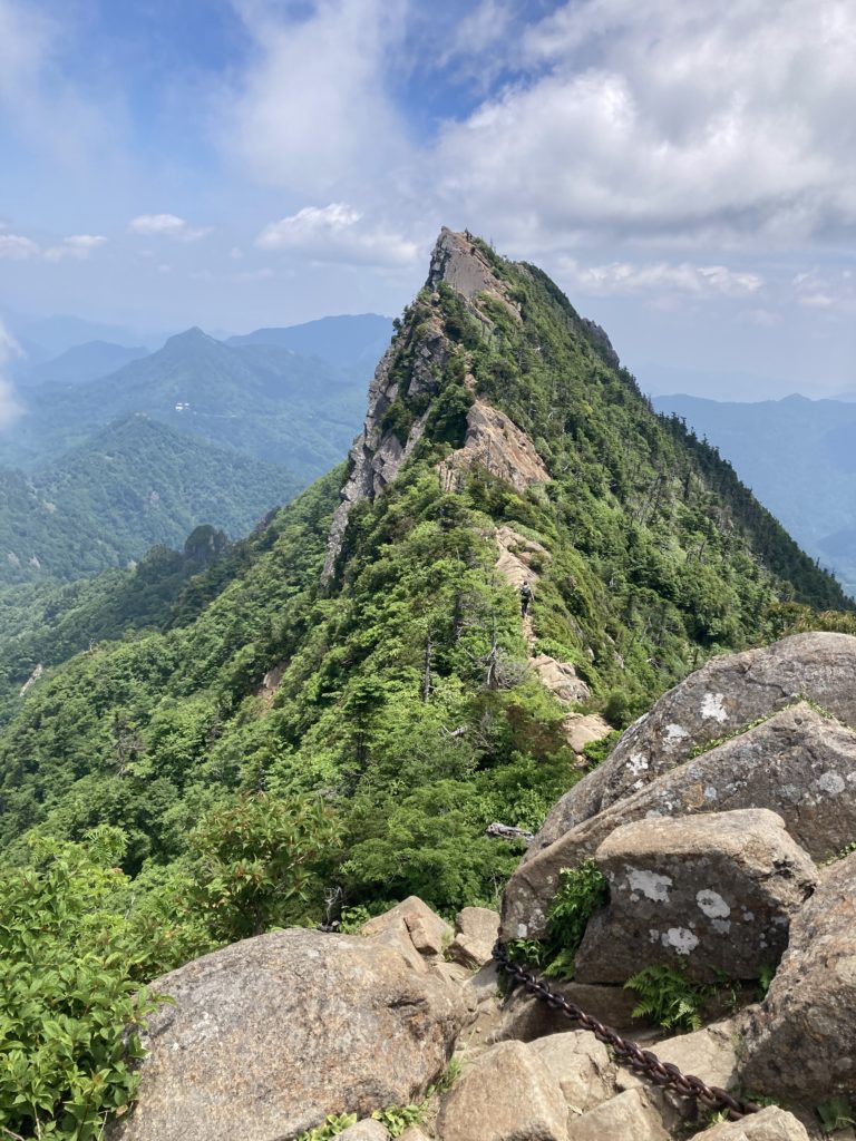 【30代以下限定】夏のお山開き大祭　弾丸石鎚山ハイキングツアー